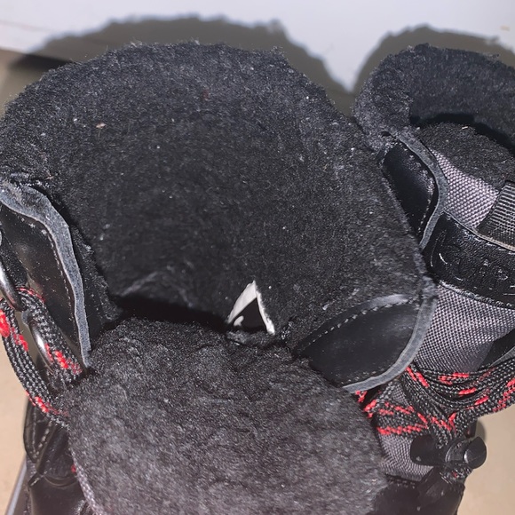 Boys winter boots! EUC! - Picture 6 of 8
